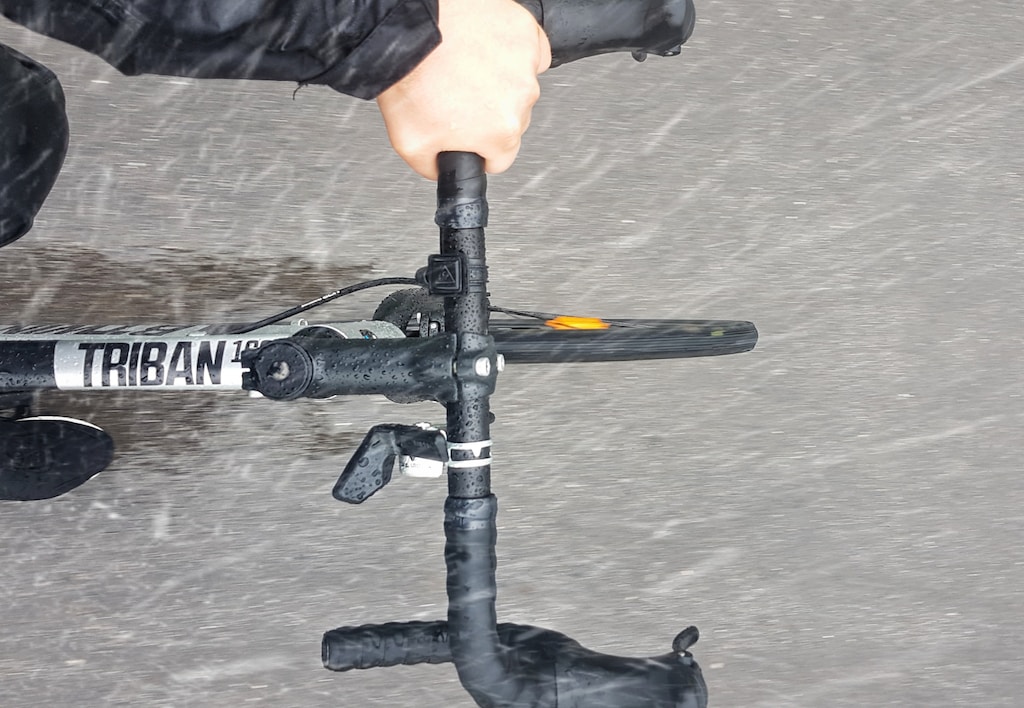 Lampki przednie rowerowe – klucz do bezpiecznej jazdy